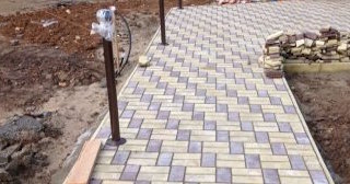 Укладка тротуарной плитки под ключ в Урае в октябре